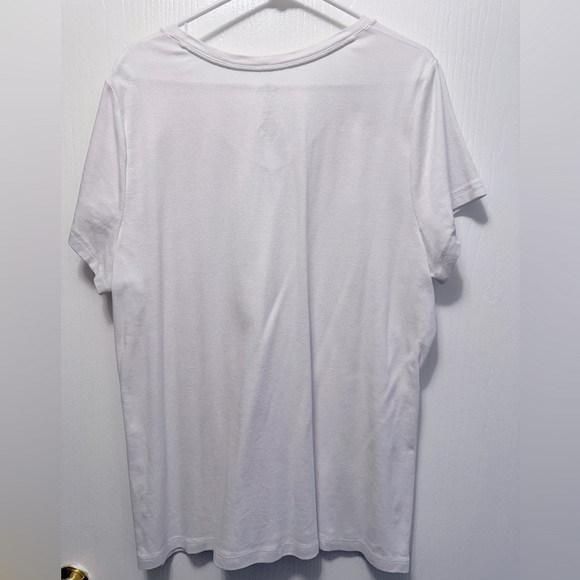 Classic White St John’s Bay Essential V-Neck Women’s Shirt Size 2X - Picture 2 of 2